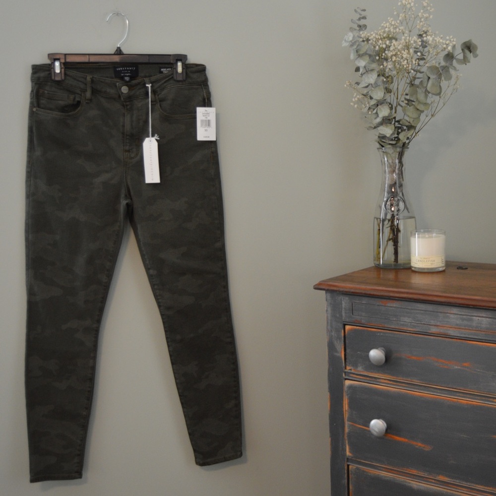 NWT Sanctuary Camouflage Denim